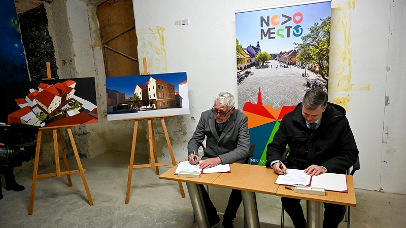 Podpis pogodbe za prenovo najstarejšega slovenskega narodnega doma (3)