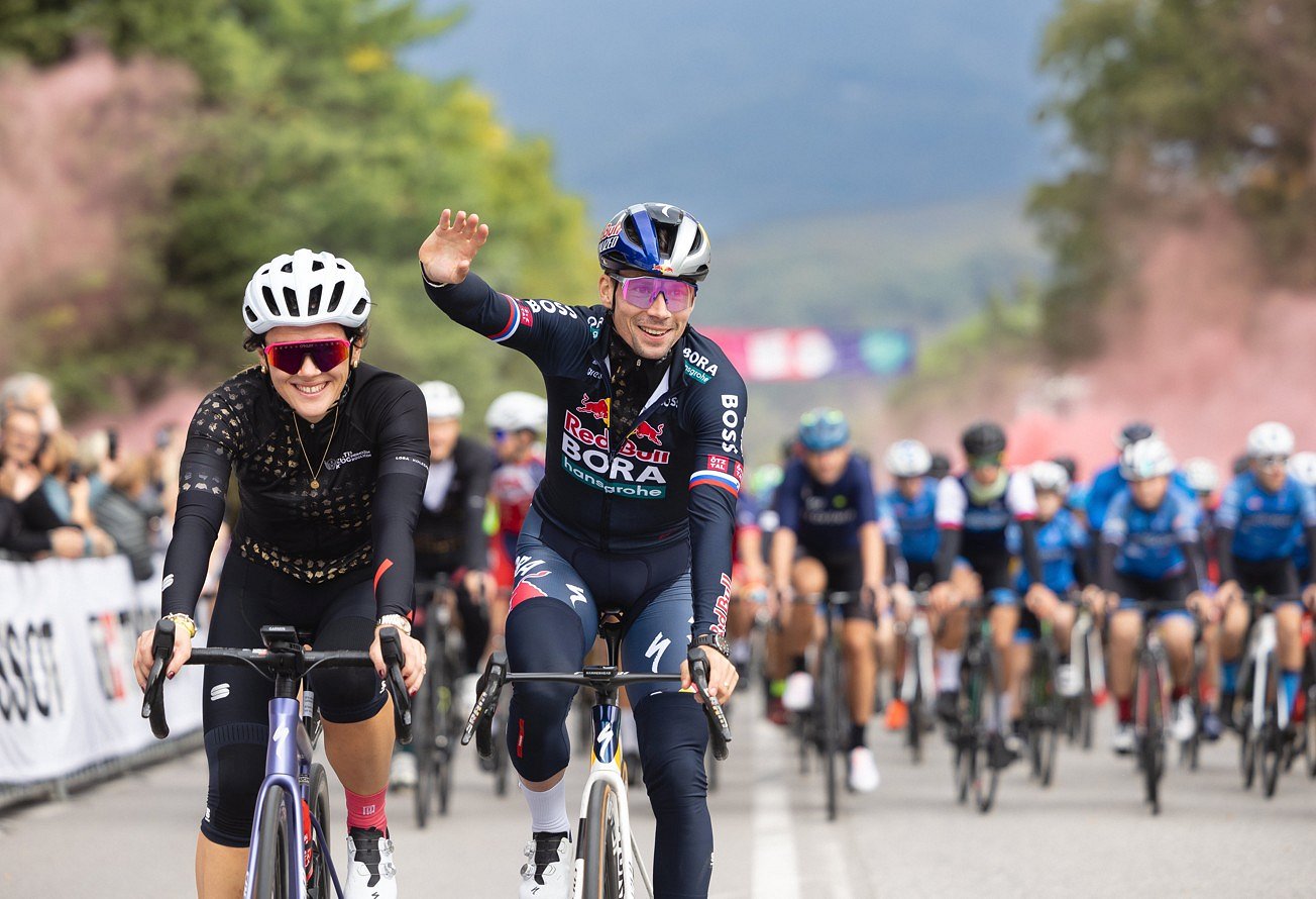 Primoz Roglic Dobrodelni Zlati krog s Primožem Rogličem prihaja v našo občino