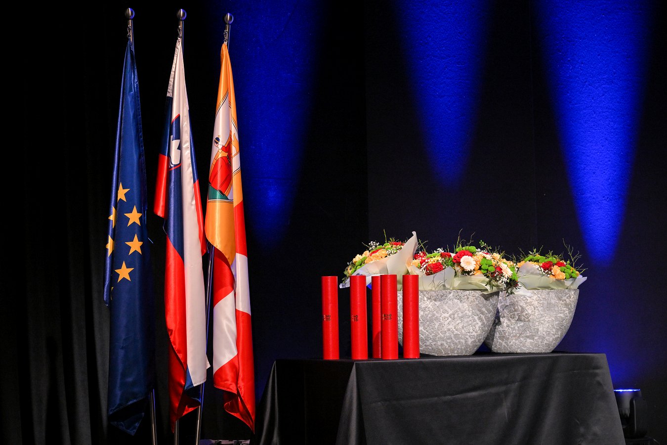 nagrade in priznanja MONM 2024 Objavljen javni razpis za občinska priznanja in nagrade za leto 2025