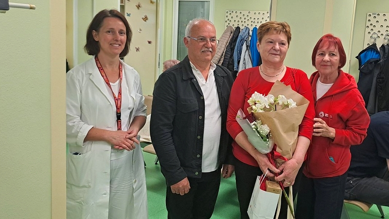 Skupinska slika Marija Zalokar že 120. darovala kri