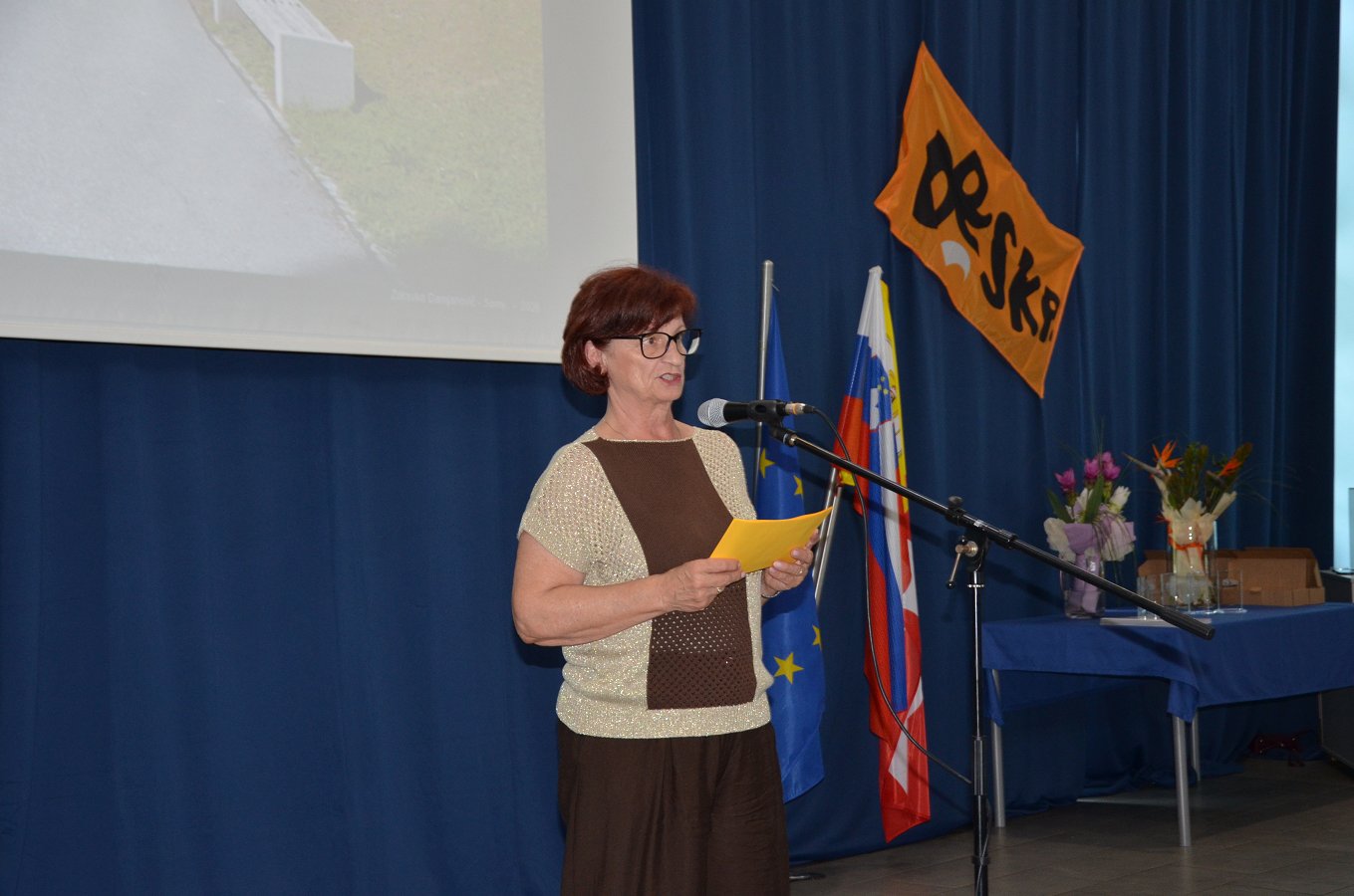Na fotografiji je predsednica Krajevne skupnosti Drska