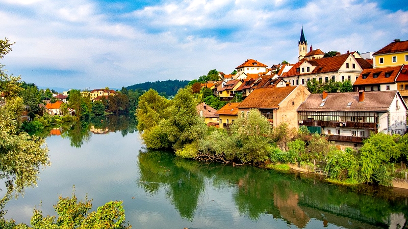 Novo mesto Iščemo nove sodelavce - pridružite se ekipi MONM