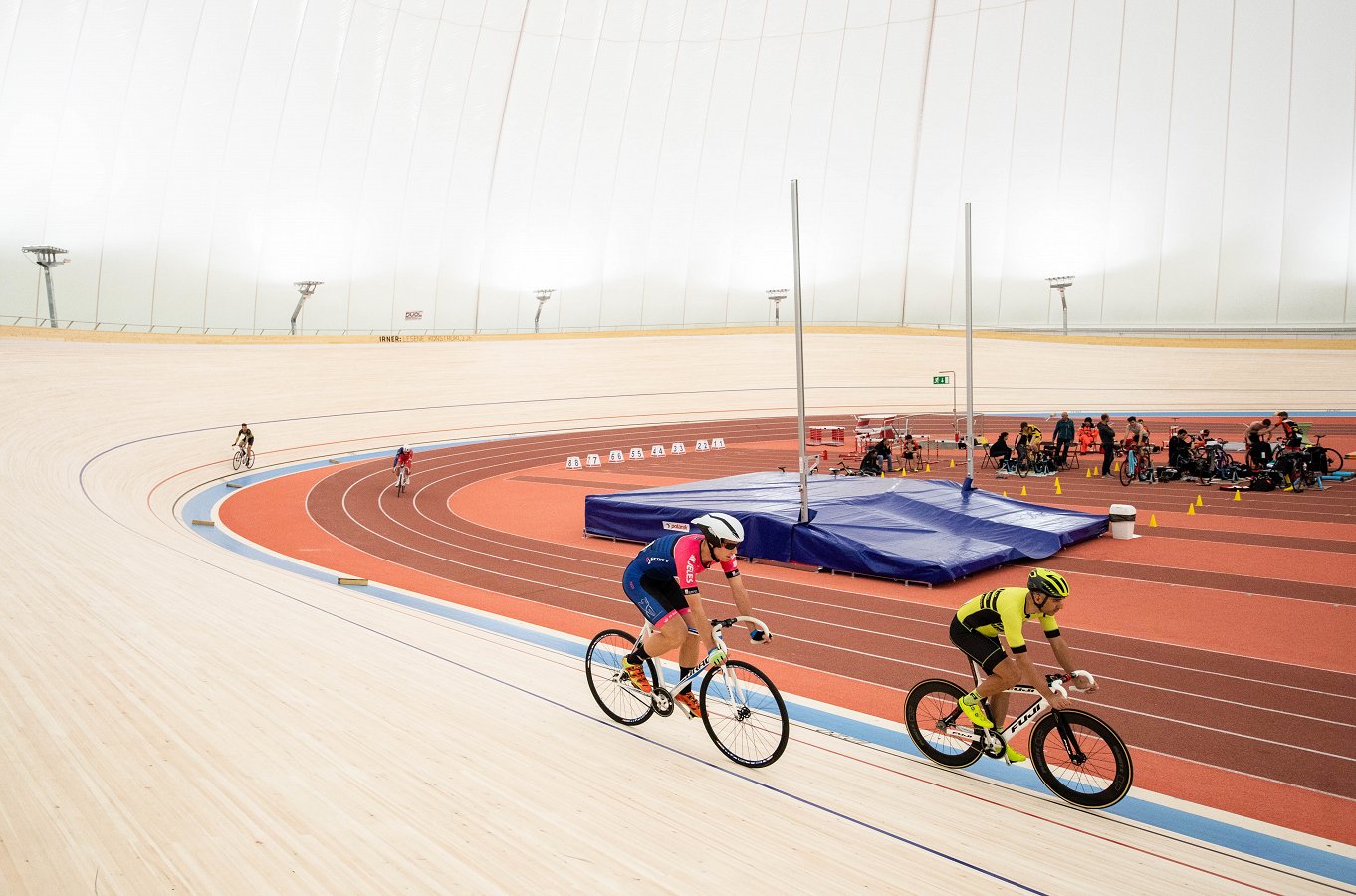 Velodrom_0052_190409_VP