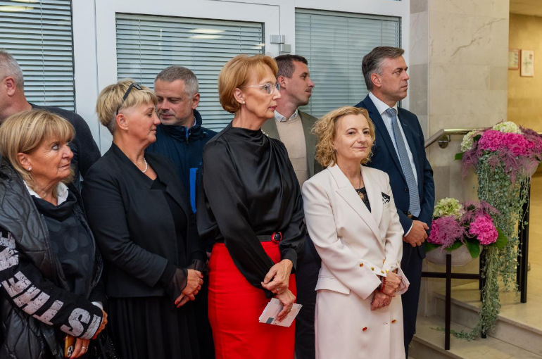 častni gostje na dogodku (župan gregor Macedoni in poslanka Državnega zbora dr. Vida Čadonič Špelič